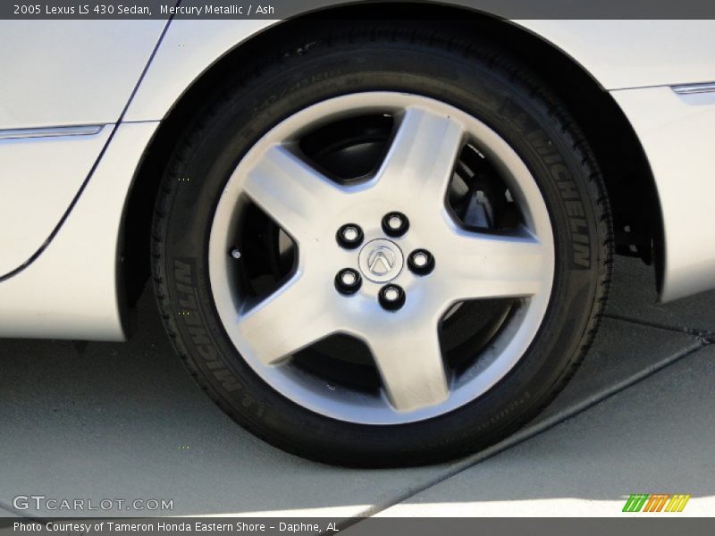 Mercury Metallic / Ash 2005 Lexus LS 430 Sedan