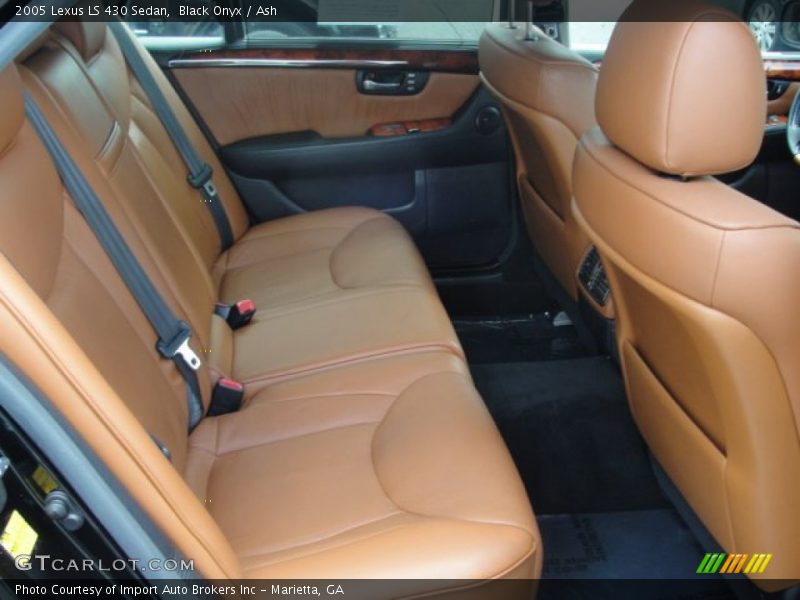 Black Onyx / Ash 2005 Lexus LS 430 Sedan