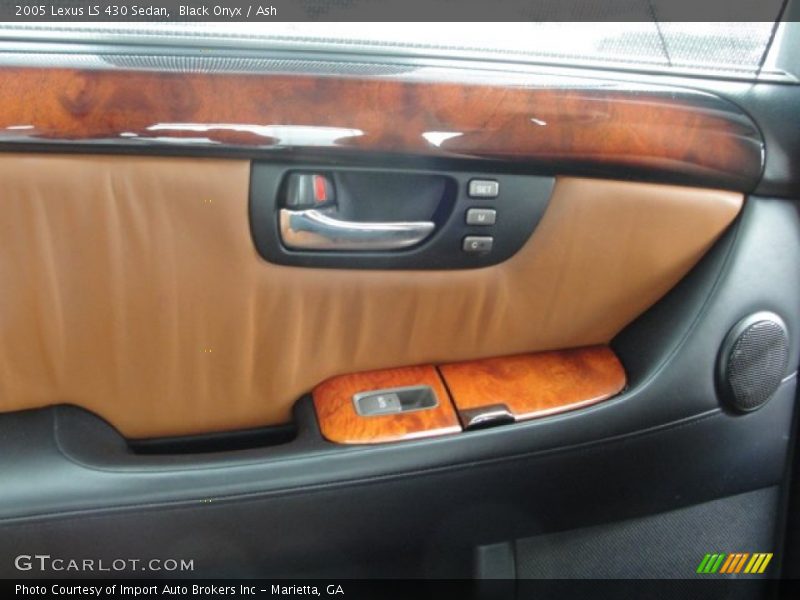 Black Onyx / Ash 2005 Lexus LS 430 Sedan