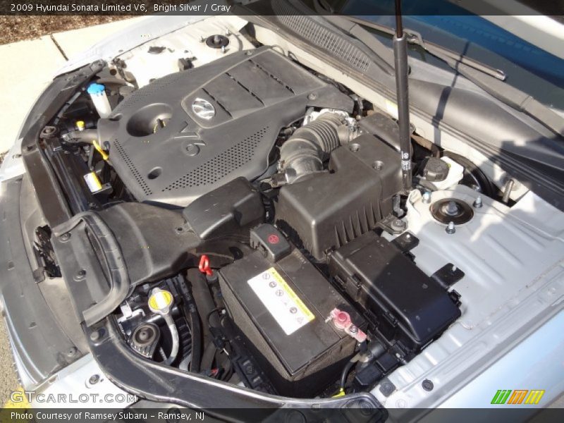 Bright Silver / Gray 2009 Hyundai Sonata Limited V6