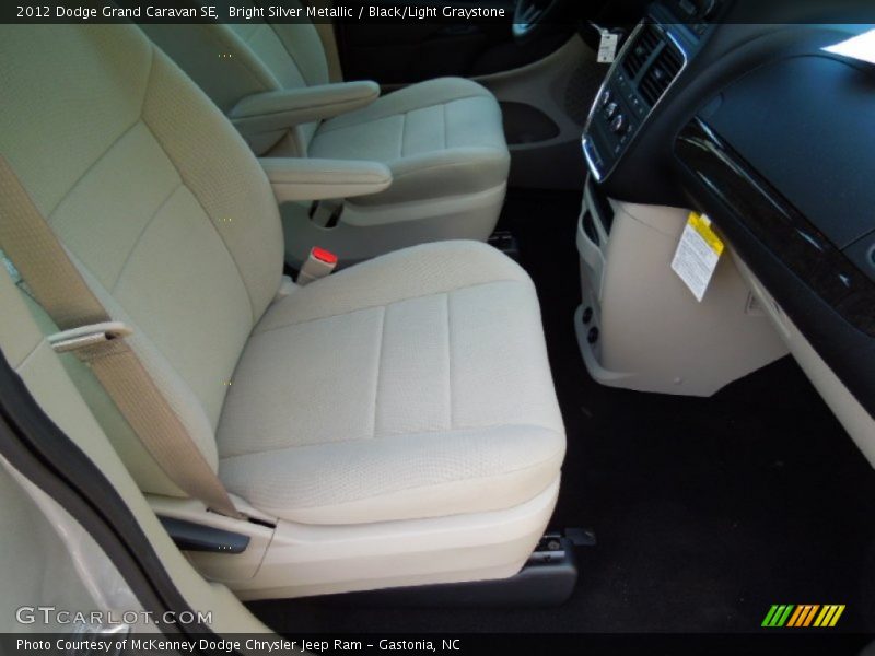 Bright Silver Metallic / Black/Light Graystone 2012 Dodge Grand Caravan SE