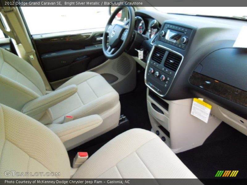 Bright Silver Metallic / Black/Light Graystone 2012 Dodge Grand Caravan SE