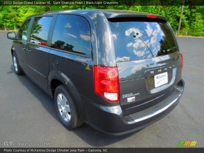 Dark Charcoal Pearl / Black/Light Graystone 2012 Dodge Grand Caravan SE