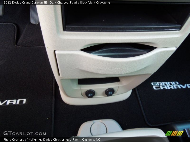 Dark Charcoal Pearl / Black/Light Graystone 2012 Dodge Grand Caravan SE