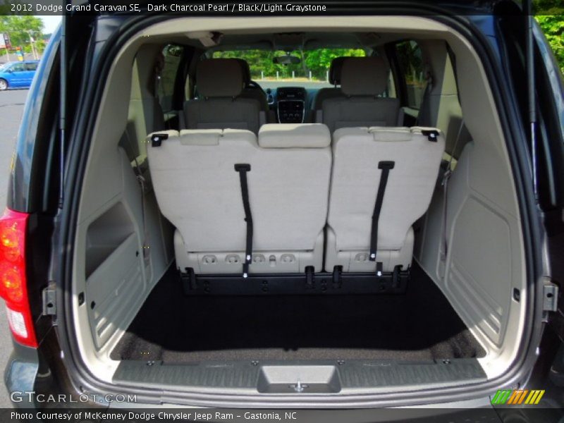 Dark Charcoal Pearl / Black/Light Graystone 2012 Dodge Grand Caravan SE