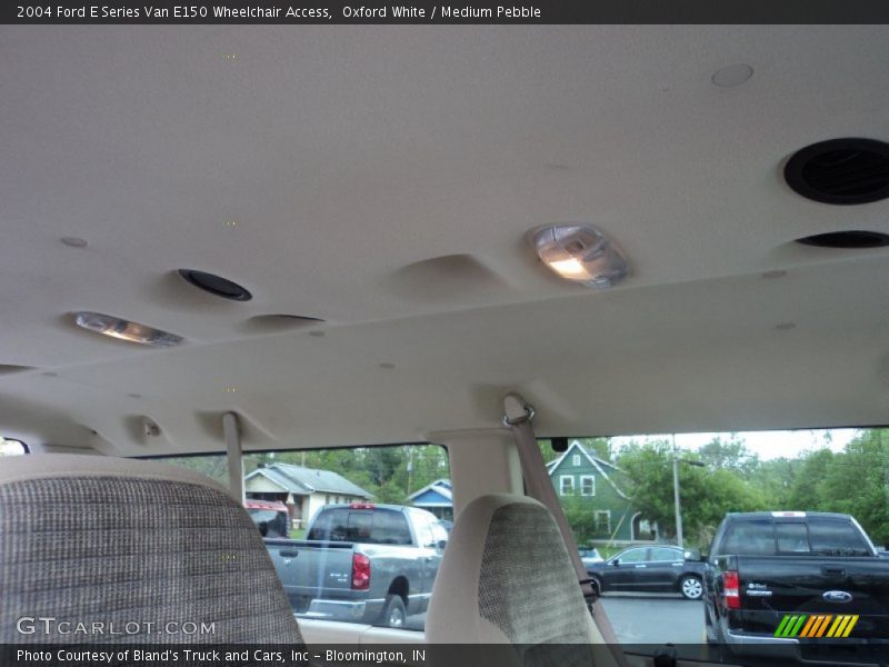 Oxford White / Medium Pebble 2004 Ford E Series Van E150 Wheelchair Access