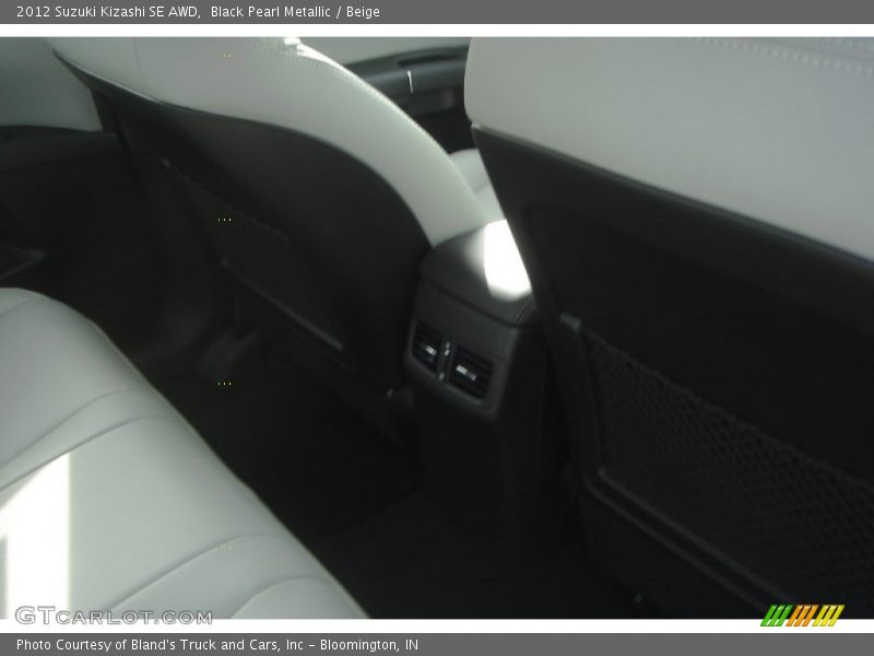 Black Pearl Metallic / Beige 2012 Suzuki Kizashi SE AWD