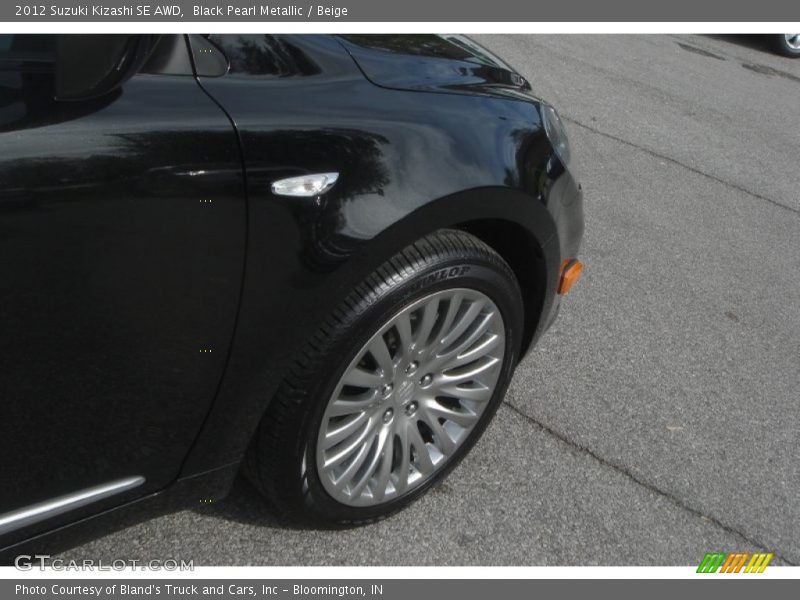 Black Pearl Metallic / Beige 2012 Suzuki Kizashi SE AWD