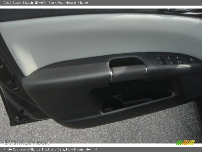 Black Pearl Metallic / Beige 2012 Suzuki Kizashi SE AWD
