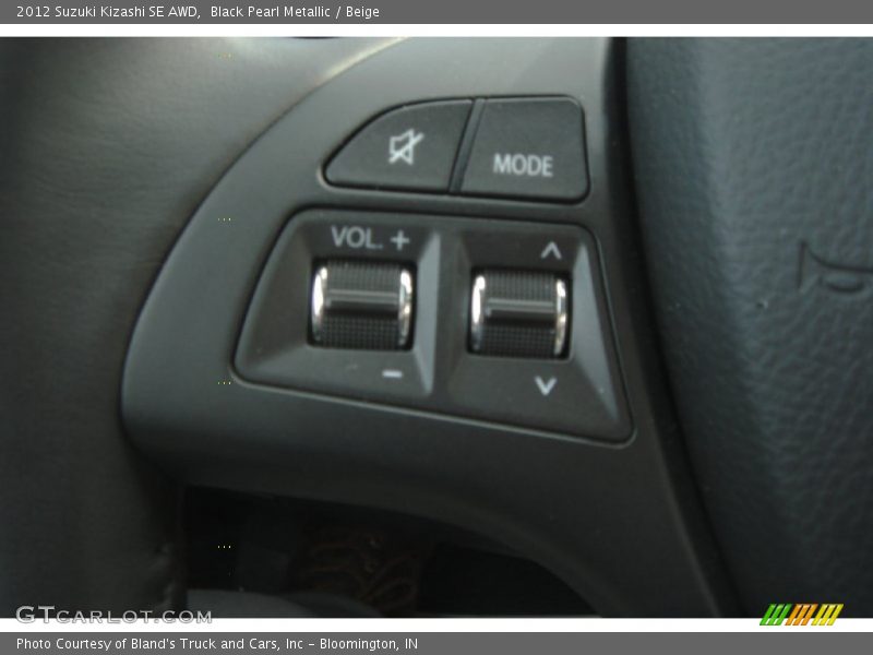 Black Pearl Metallic / Beige 2012 Suzuki Kizashi SE AWD