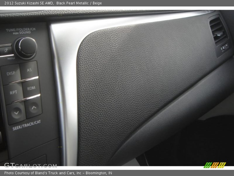 Black Pearl Metallic / Beige 2012 Suzuki Kizashi SE AWD