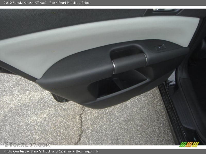 Black Pearl Metallic / Beige 2012 Suzuki Kizashi SE AWD