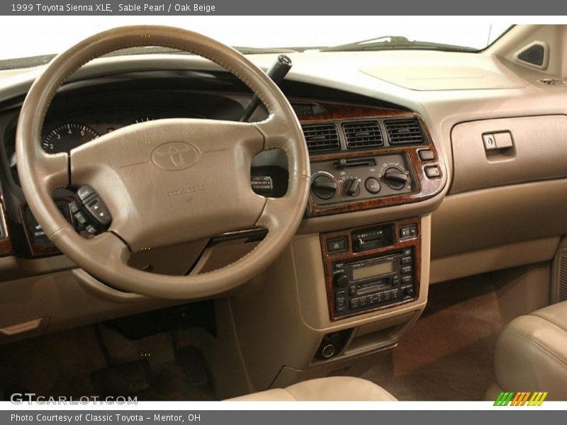 Sable Pearl / Oak Beige 1999 Toyota Sienna XLE
