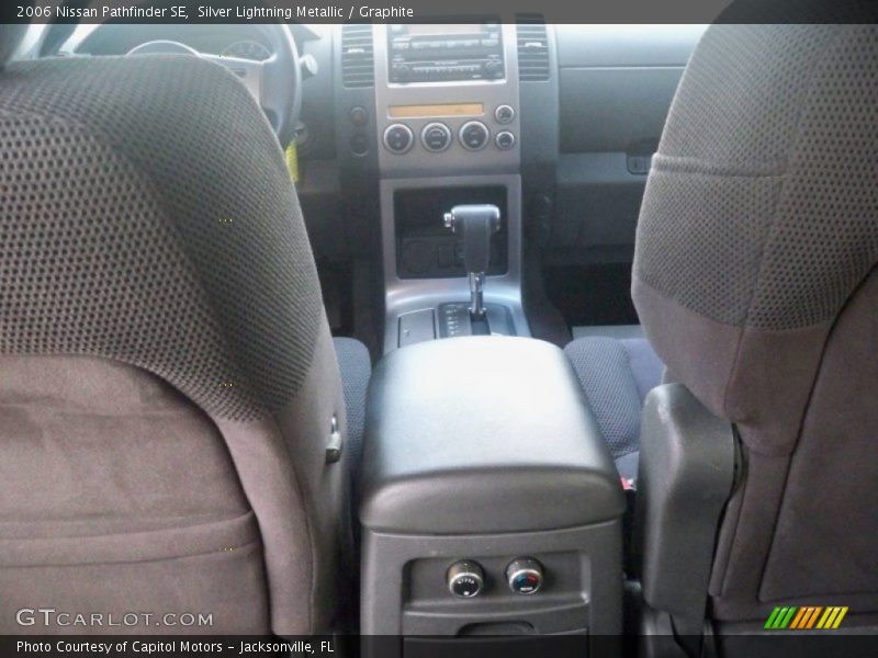 Silver Lightning Metallic / Graphite 2006 Nissan Pathfinder SE