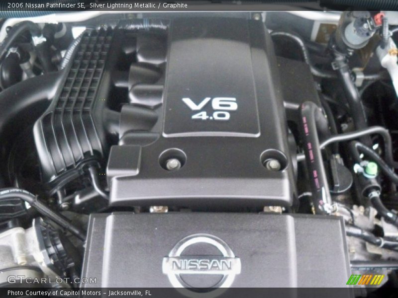 Silver Lightning Metallic / Graphite 2006 Nissan Pathfinder SE