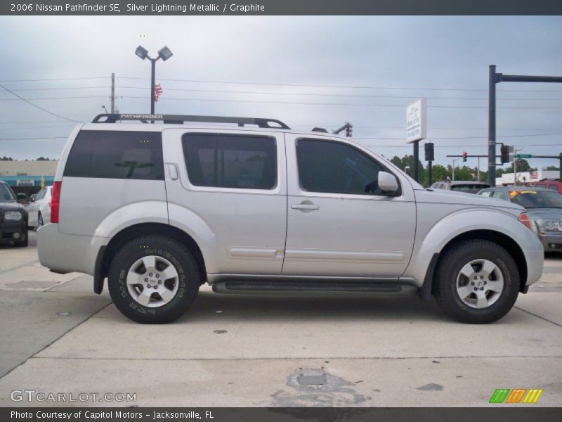 Silver Lightning Metallic / Graphite 2006 Nissan Pathfinder SE