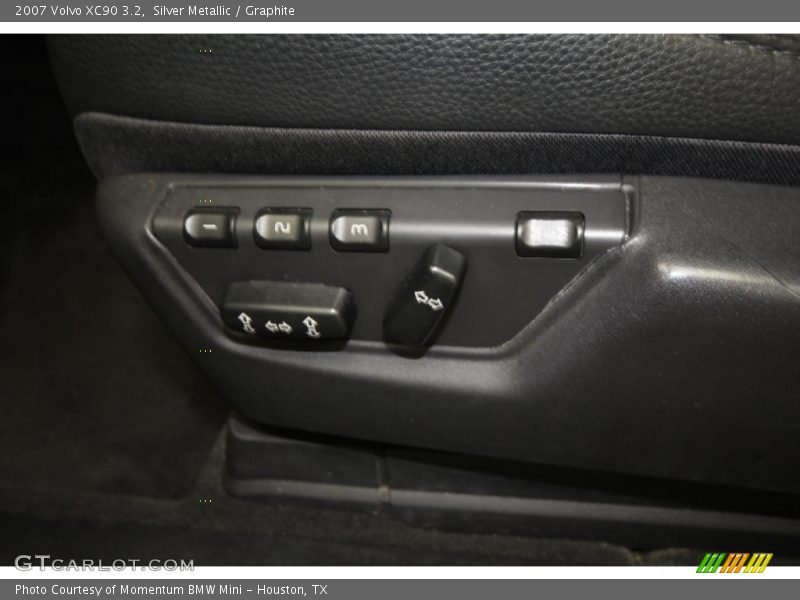 Silver Metallic / Graphite 2007 Volvo XC90 3.2
