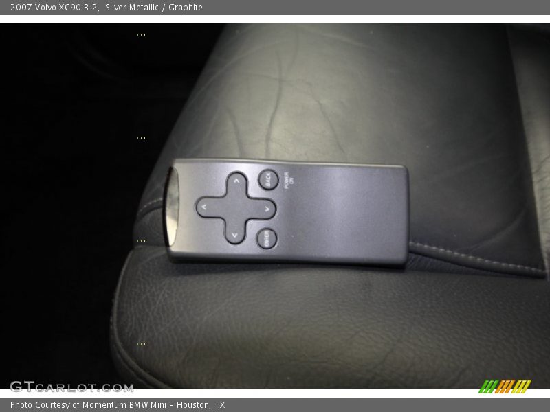 Silver Metallic / Graphite 2007 Volvo XC90 3.2