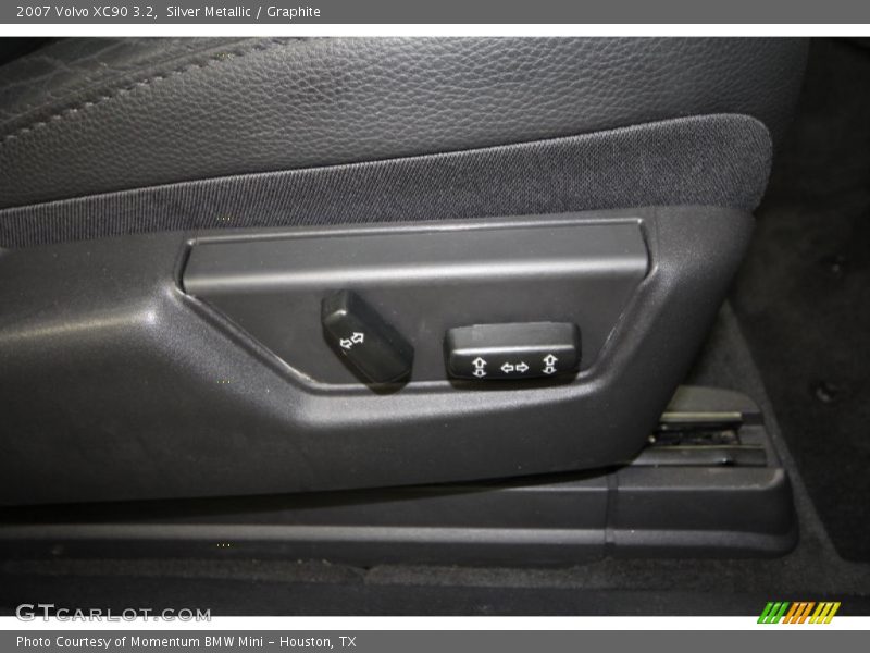 Silver Metallic / Graphite 2007 Volvo XC90 3.2
