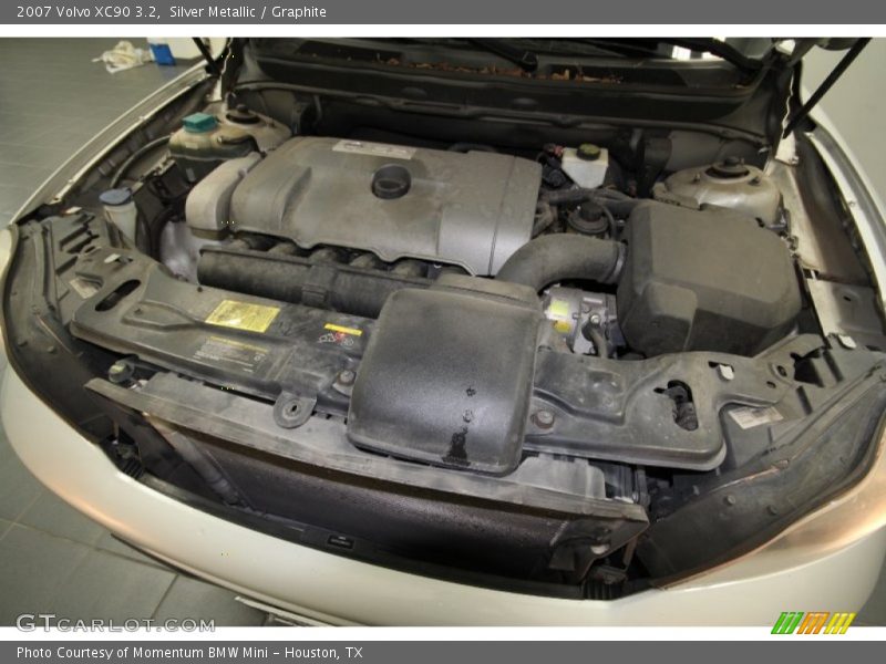 Silver Metallic / Graphite 2007 Volvo XC90 3.2