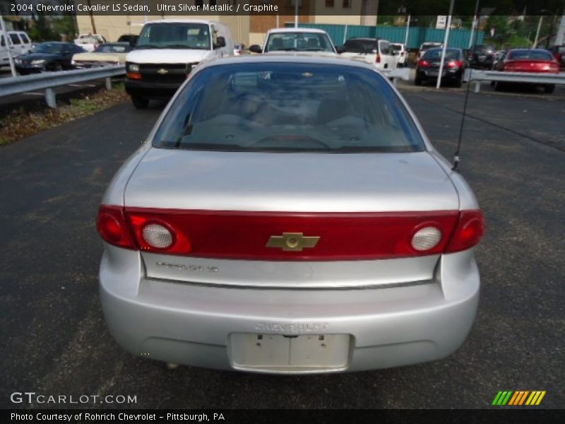 Ultra Silver Metallic / Graphite 2004 Chevrolet Cavalier LS Sedan
