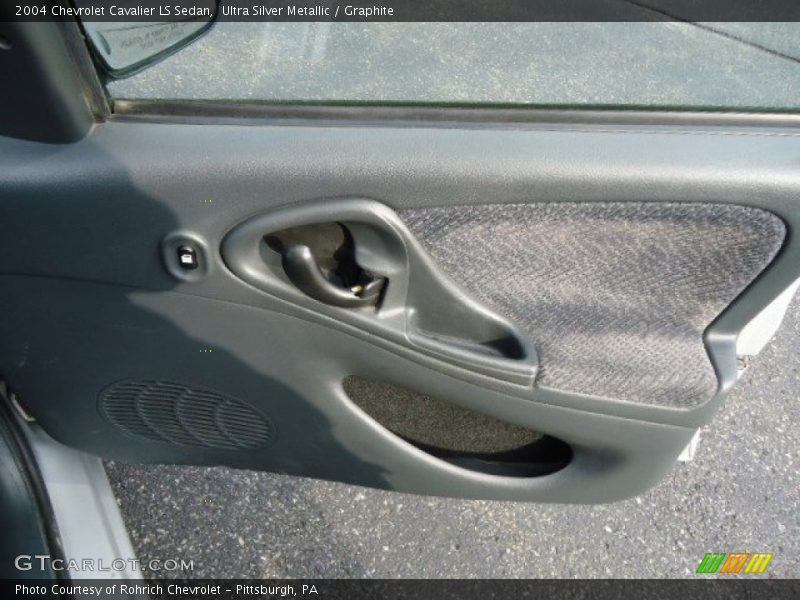 Ultra Silver Metallic / Graphite 2004 Chevrolet Cavalier LS Sedan
