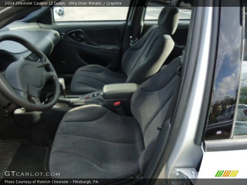 Ultra Silver Metallic / Graphite 2004 Chevrolet Cavalier LS Sedan