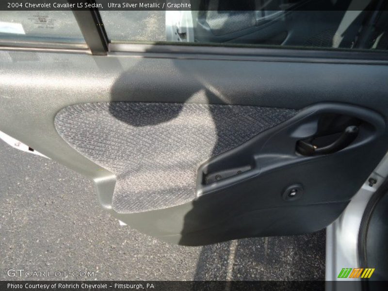 Ultra Silver Metallic / Graphite 2004 Chevrolet Cavalier LS Sedan