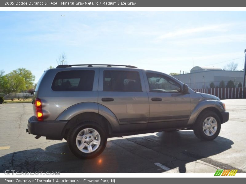 Mineral Gray Metallic / Medium Slate Gray 2005 Dodge Durango ST 4x4