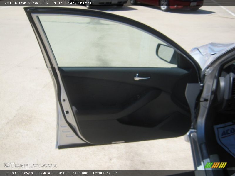 Brilliant Silver / Charcoal 2011 Nissan Altima 2.5 S