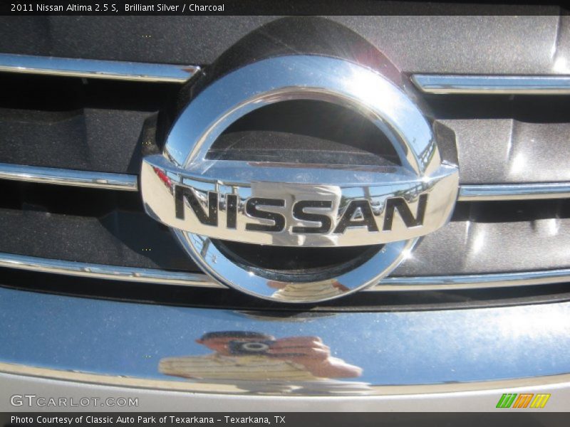Brilliant Silver / Charcoal 2011 Nissan Altima 2.5 S