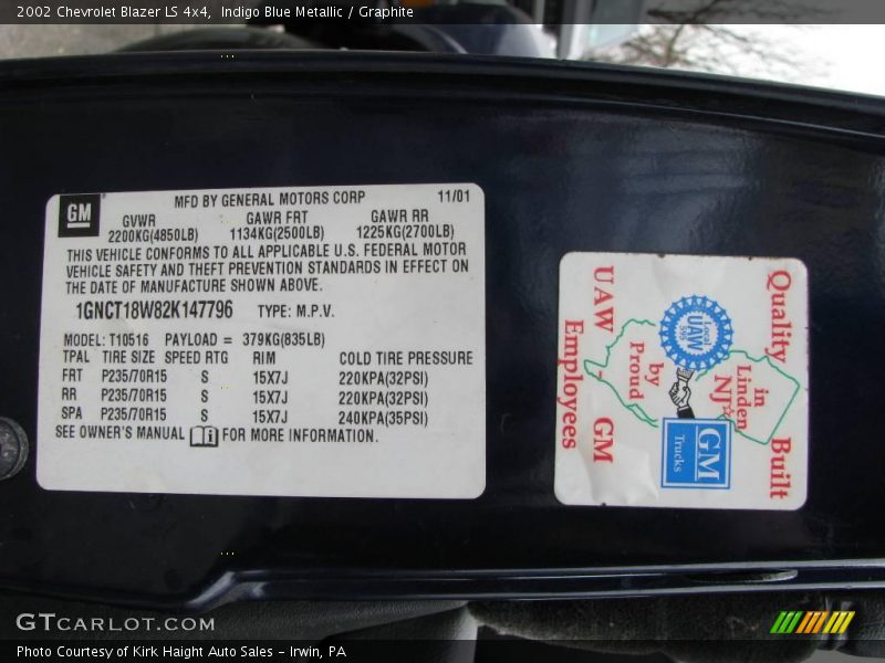 Indigo Blue Metallic / Graphite 2002 Chevrolet Blazer LS 4x4