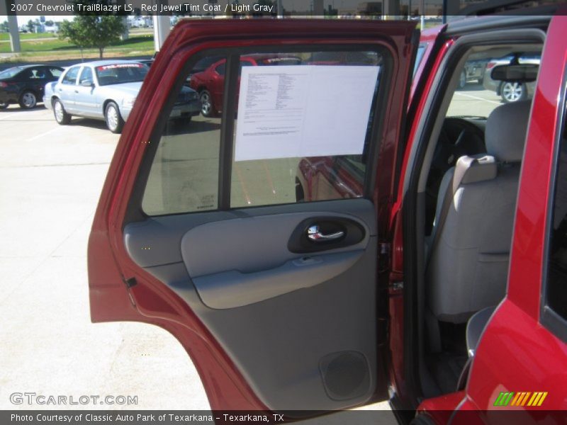 Red Jewel Tint Coat / Light Gray 2007 Chevrolet TrailBlazer LS