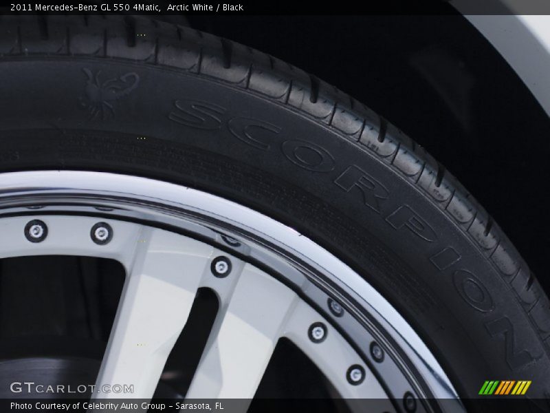 Arctic White / Black 2011 Mercedes-Benz GL 550 4Matic