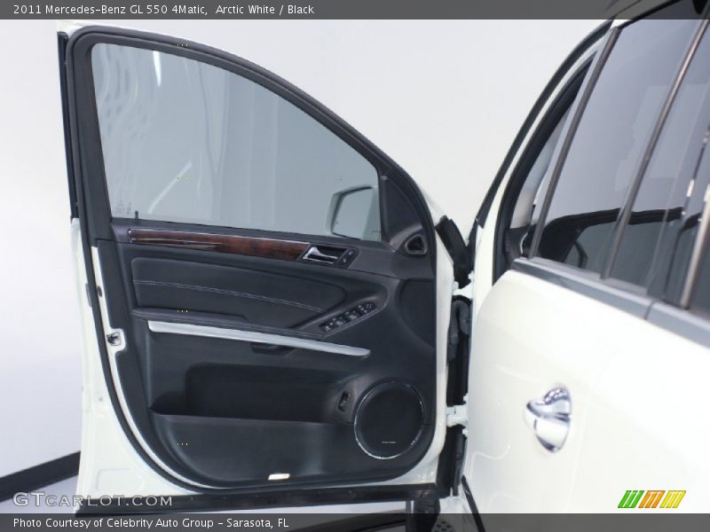 Arctic White / Black 2011 Mercedes-Benz GL 550 4Matic