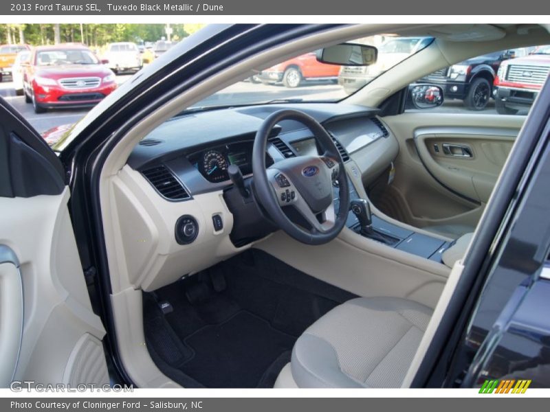  2013 Taurus SEL Dune Interior