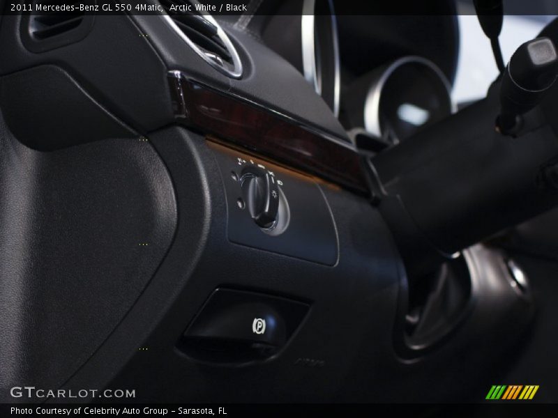 Arctic White / Black 2011 Mercedes-Benz GL 550 4Matic