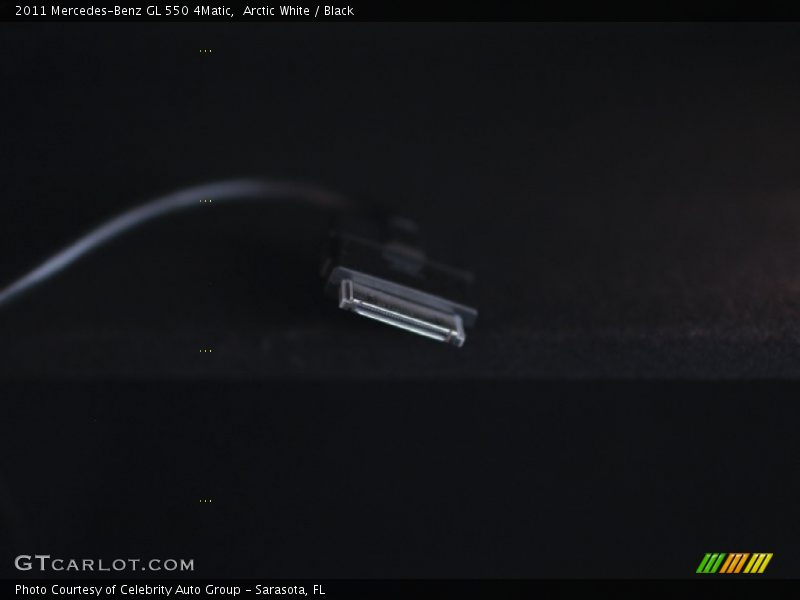 Arctic White / Black 2011 Mercedes-Benz GL 550 4Matic