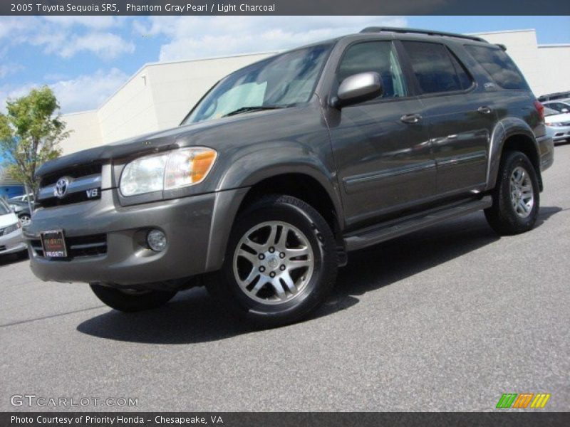 Phantom Gray Pearl / Light Charcoal 2005 Toyota Sequoia SR5