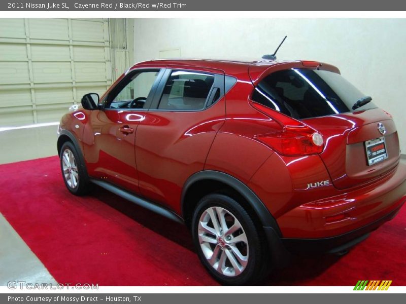 Cayenne Red / Black/Red w/Red Trim 2011 Nissan Juke SL