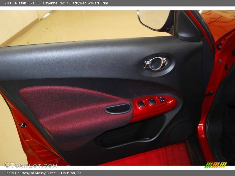 Cayenne Red / Black/Red w/Red Trim 2011 Nissan Juke SL