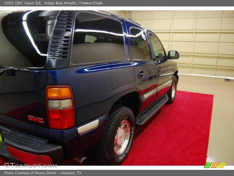 Indigo Blue Metallic / Pewter/Shale 2002 GMC Yukon SLE