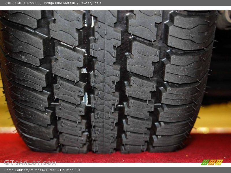 Indigo Blue Metallic / Pewter/Shale 2002 GMC Yukon SLE