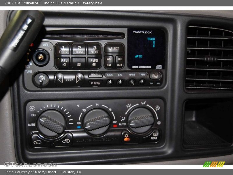 Indigo Blue Metallic / Pewter/Shale 2002 GMC Yukon SLE