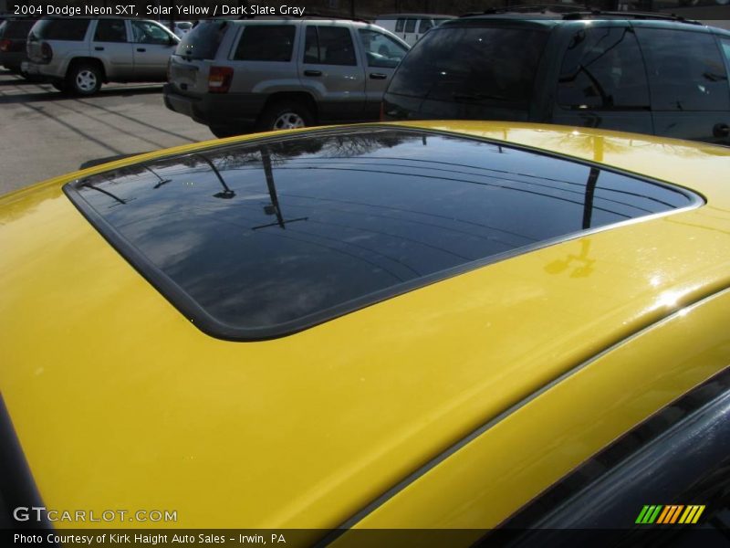 Solar Yellow / Dark Slate Gray 2004 Dodge Neon SXT