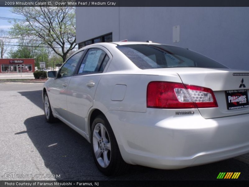 Dover White Pearl / Medium Gray 2009 Mitsubishi Galant ES