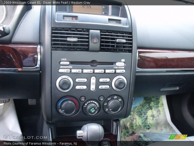 Dover White Pearl / Medium Gray 2009 Mitsubishi Galant ES
