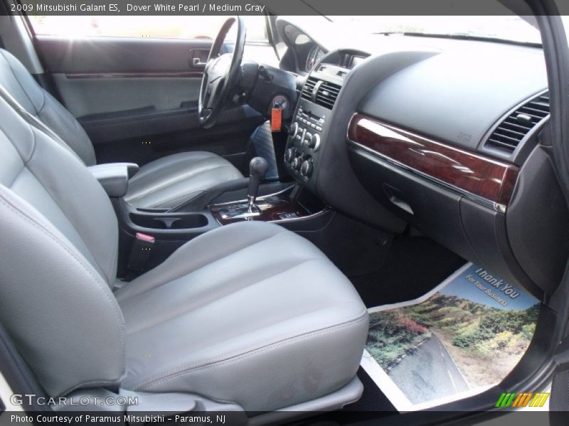 Dover White Pearl / Medium Gray 2009 Mitsubishi Galant ES