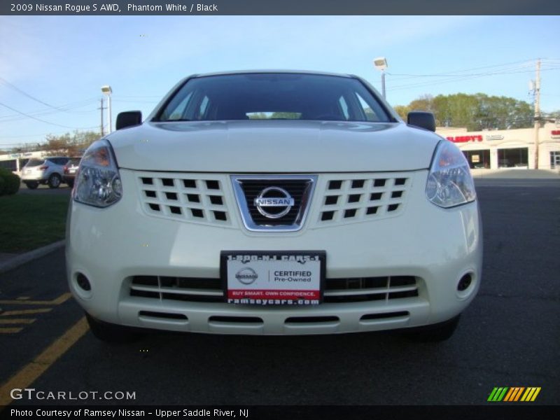 Phantom White / Black 2009 Nissan Rogue S AWD