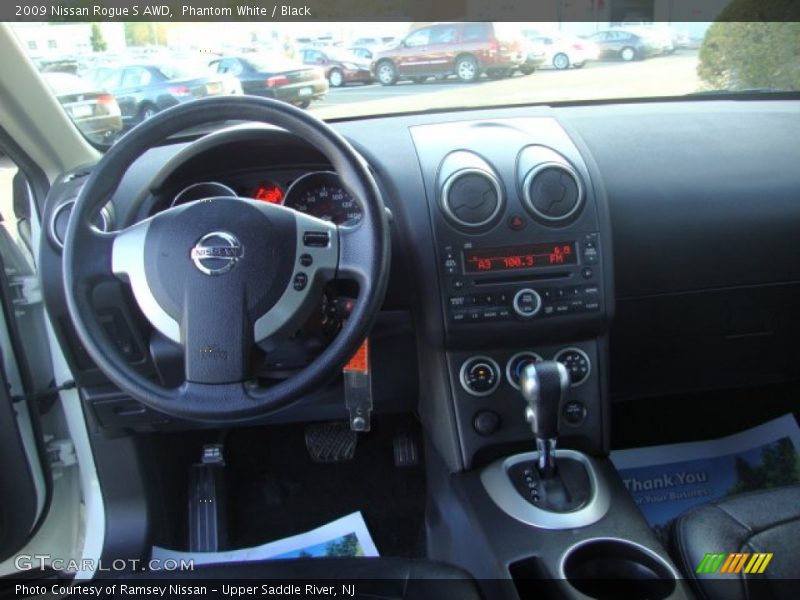 Phantom White / Black 2009 Nissan Rogue S AWD